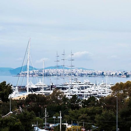 Flisvos Seafront-Marina Apartment アテネ エクステリア 写真