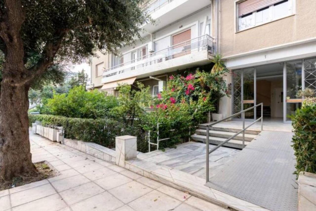 Flisvos Seafront-Marina Apartment アテネ エクステリア 写真