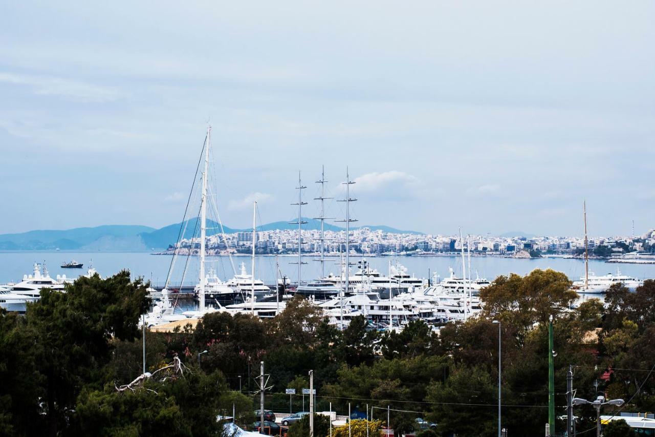 Flisvos Seafront-Marina Apartment アテネ エクステリア 写真