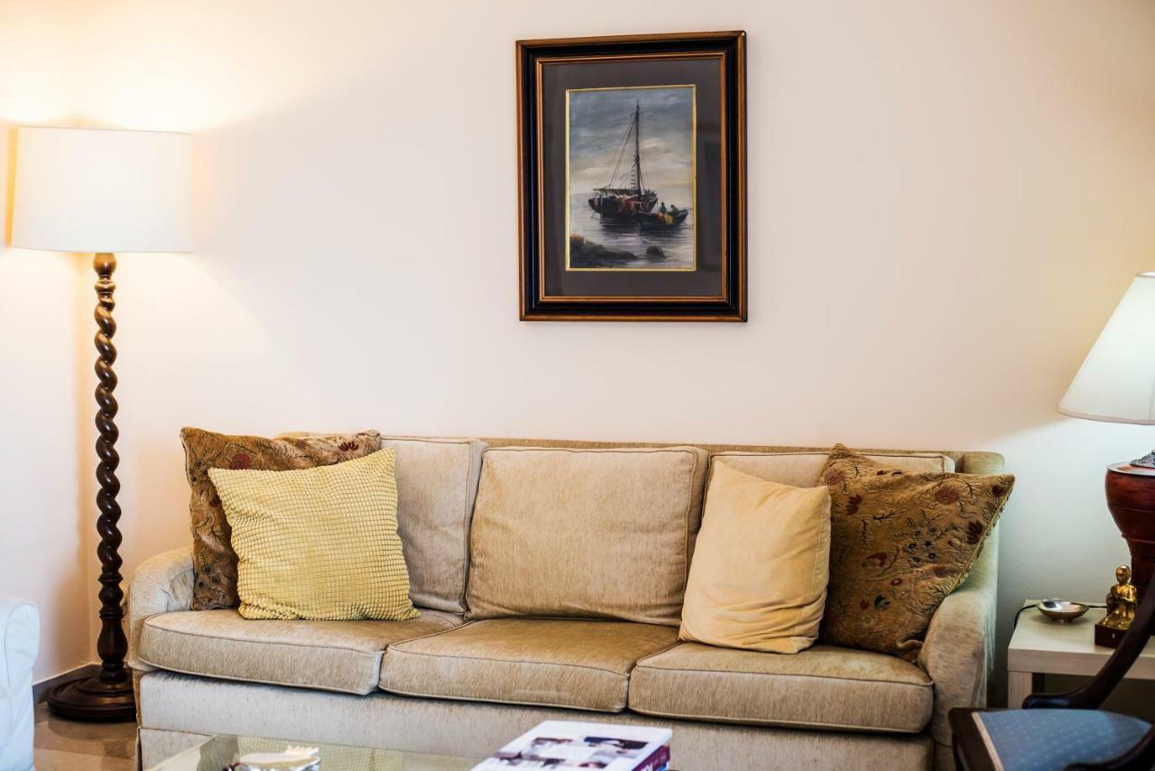 Flisvos Seafront-Marina Apartment アテネ エクステリア 写真