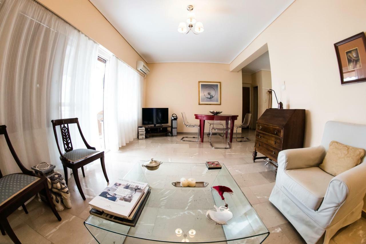 Flisvos Seafront-Marina Apartment アテネ エクステリア 写真