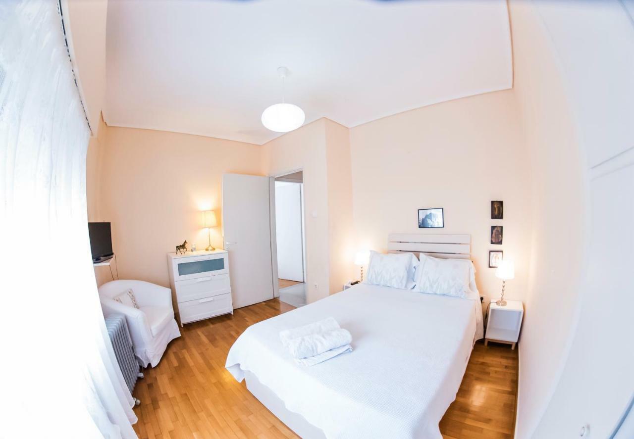 Flisvos Seafront-Marina Apartment アテネ エクステリア 写真
